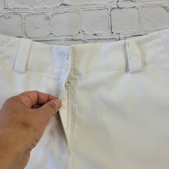 Nike Golf Tour Performance women’s white shorts size 2 - Picture 4 of 7